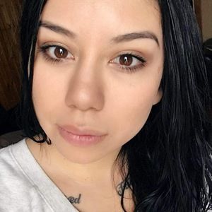 Meet your Posher, Adriana